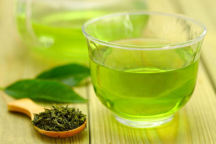 Le vostre domande: il tè verde fa bene?