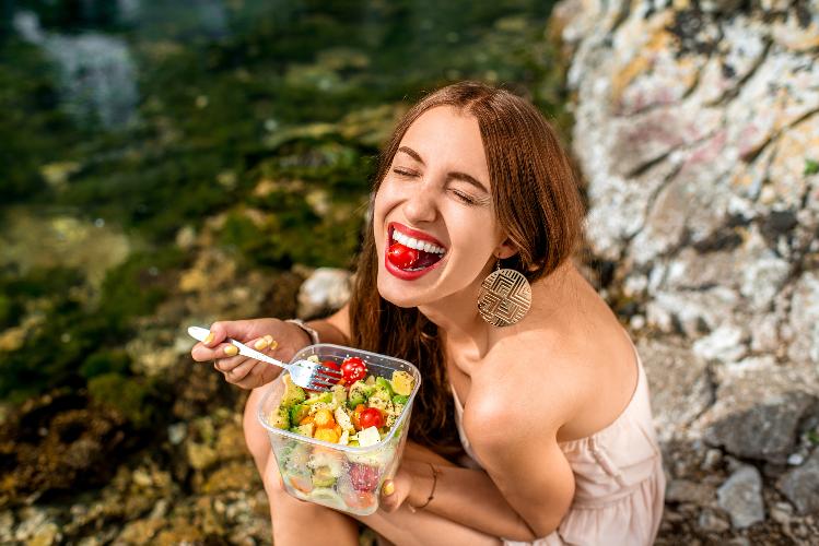 cibo e felicità, dieta salutare, felicità, alimentazione sana, i cibi della felicità